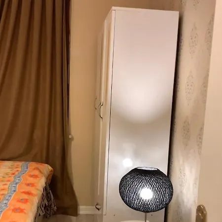 Fully Furnished 2Bed דירה
