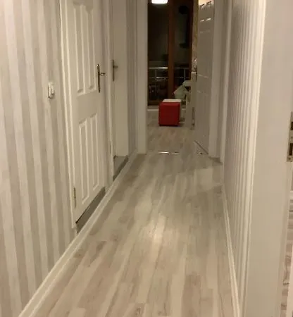 Fully Furnished 2Bed *